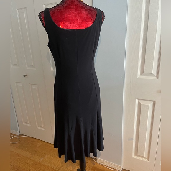 Black fitted dress - Picture 6 of 6